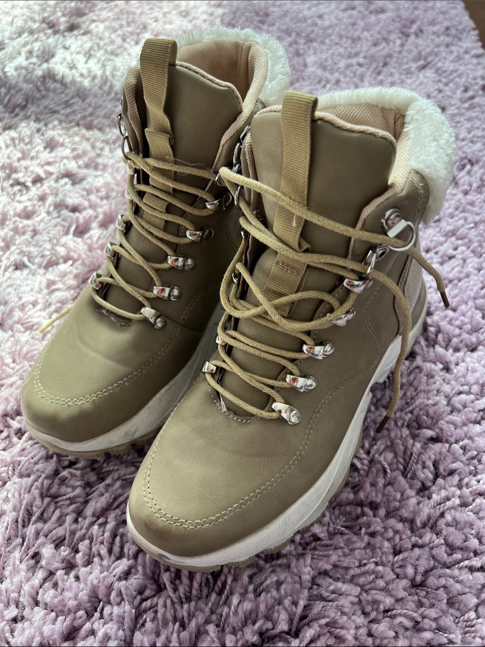 Olivia and Kate Cozy Taupe Lace-Up Winter Boots with Faux-Fur Collar 7.5